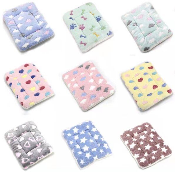 Dog-Bed-cama-perro-Pet-Blanket-Soft-Thickened-Fleece-Pad-Bed-Mat-For-Puppy-Dog-Cat-1.jpg
