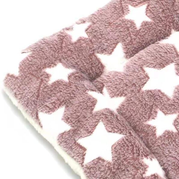 Dog-Bed-cama-perro-Pet-Blanket-Soft-Thickened-Fleece-Pad-Bed-Mat-For-Puppy-Dog-Cat-4.jpg
