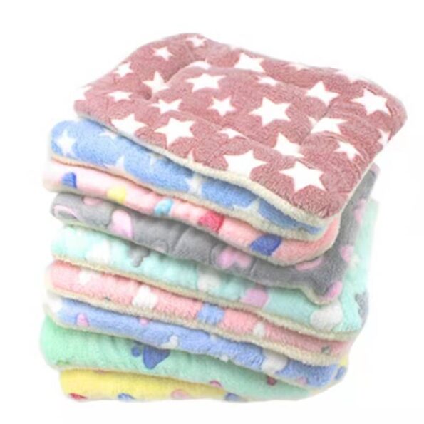 Dog-Bed-cama-perro-Pet-Blanket-Soft-Thickened-Fleece-Pad-Bed-Mat-For-Puppy-Dog-Cat.jpg